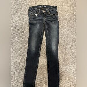 American Eagle Outfitters Dark Wash Skinny Jeans 4 long